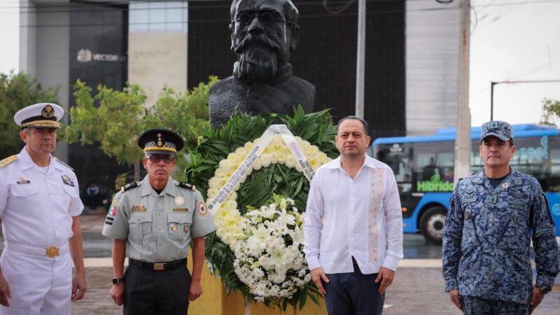 Conmemoran el CIX Aniversario de la Constitución Política.