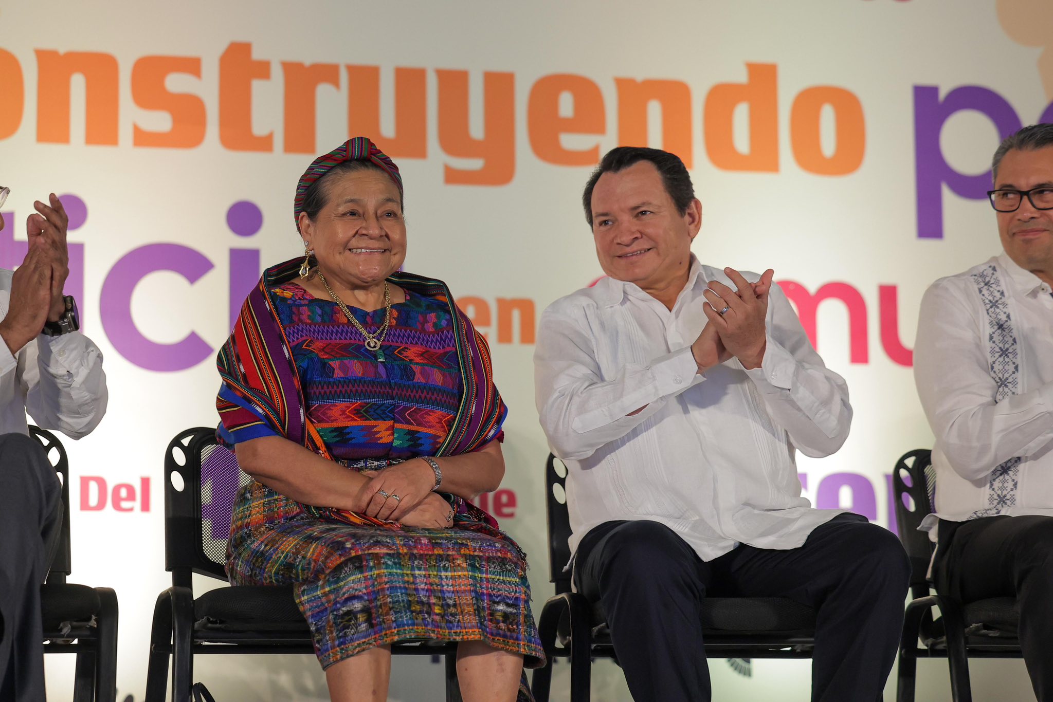 Rigoberta Menchú, invitada de honor de Conferencia Internacional de Paz.